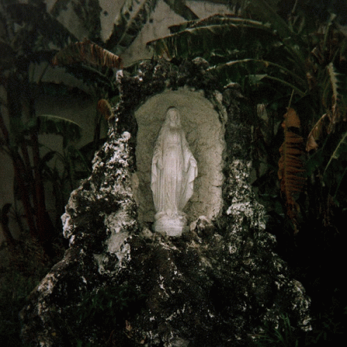 Milliken Chamber : Absence